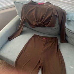 Olive 🫒 Green 2 piece flare pants set(Boohoo.com)